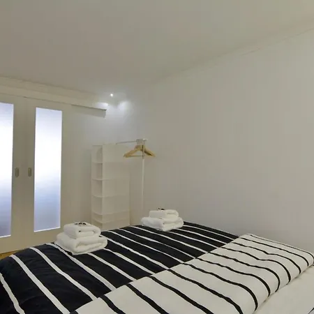 Pied-à-terre Tram 28